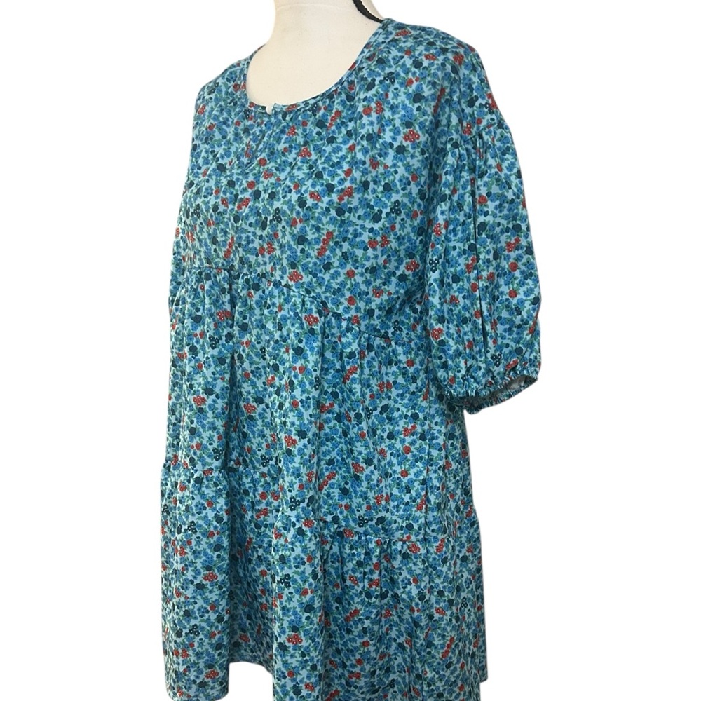 The Impeccable Pig Blue and Red Floral Top small